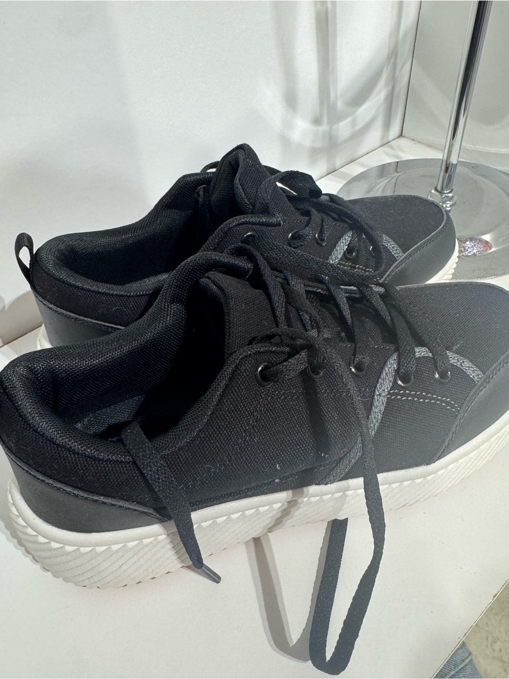 Ladies Black Casual Lace-Up Sneakers